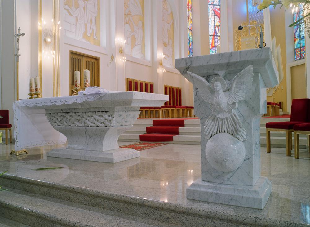 Rzeźby i płaskorzeźby